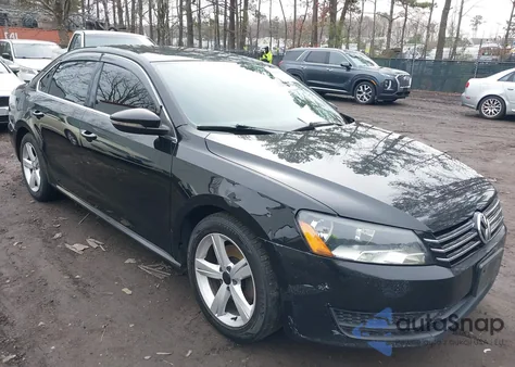 2012 Volkswagen Passat 2.5L Se z USA, uszkodzony, nr VIN 1VWBP7A31CC070953